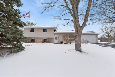 2309 Greenbriar Lane, Lindenhurst, IL 60046 - Photo 1