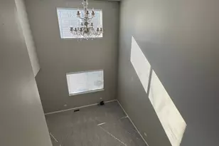 689 E Whispering Oaks Ct, Palatine, IL 60074 - Photo 6