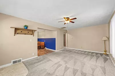 724 E Patton Street, Paxton, IL 60957 - Photo 6