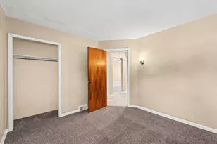 724 E Patton St, Paxton, IL 60957 - Photo 16