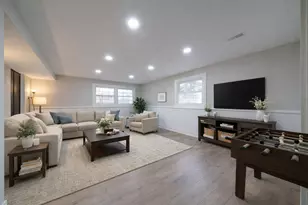 214 W Hintz Rd, Arlington Heights, IL 60004 - Photo 14