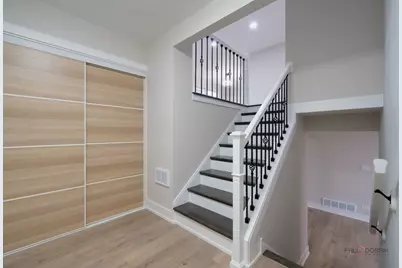 214 W Hintz Road, Arlington Heights, IL 60004 - Photo 4