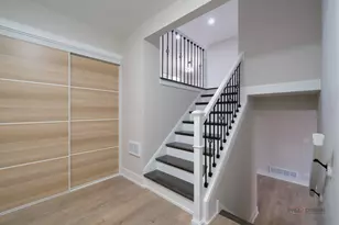 214 W Hintz Rd, Arlington Heights, IL 60004 - Photo 4