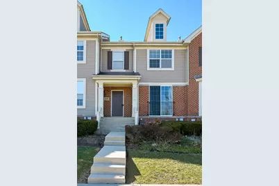 318 S Prospect Avenue, Bartlett, IL 60103 - Photo 2