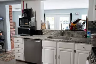 6016 Charles St, Rockford, IL 61108 - Photo 18