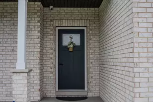 7214 S 78th Ave, Bridgeview, IL 60455 - Photo 2