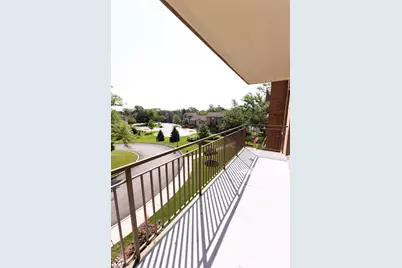 701 Lake Hinsdale Drive #306, Willowbrook, IL 60527 - Photo 18
