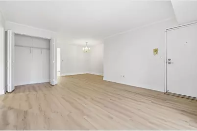 382 Oak Trails Road #301, Des Plaines, IL 60016 - Photo 10