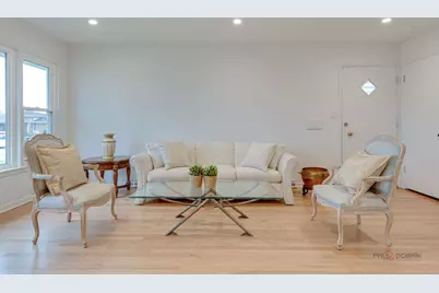 1689 S Elm Street, Des Plaines, IL 60018 - Photo 12