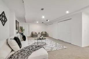 767 Aster Dr, Gurnee, IL 60031 - Photo 52