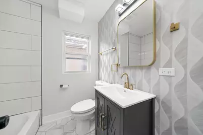 4840 W Waveland Avenue, Chicago, IL 60641 - Photo 8