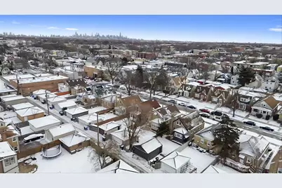 4840 W Waveland Avenue, Chicago, IL 60641 - Photo 36