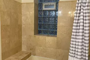 5837 S Calumet Ave, Chicago, IL 60637 - Photo 12