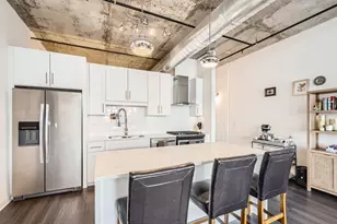 50 E 16th St, Chicago, IL 60616 - Photo 12