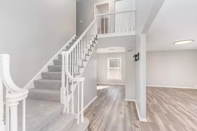 355 Crestwood Court, Algonquin, IL 60102 - Photo 2