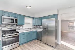 355 Crestwood Ct, Algonquin, IL 60102 - Photo 8