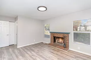 355 Crestwood Ct, Algonquin, IL 60102 - Photo 12