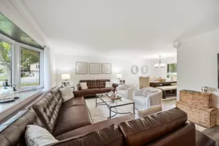 320 Pochet Ln, Schaumburg, IL 60193 - Photo 4