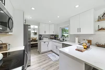 320 Pochet Lane, Schaumburg, IL 60193 - Photo 10