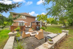 320 Pochet Ln, Schaumburg, IL 60193 - Photo 32