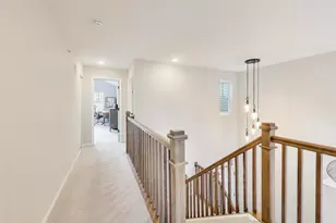 3223 N Heritage Ln, Arlington Heights, IL 60004 - Photo 14