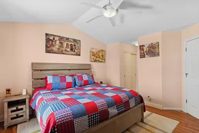 220 Pinehurst Drive, Mundelein, IL 60060 - Photo 12