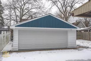 11 S Alfred Ave, Elgin, IL 60123 - Photo 20