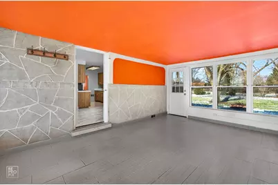 304 E Golf Road, Mount Prospect, IL 60056 - Photo 12