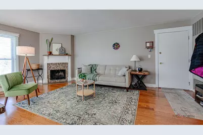 737 Garfield Avenue #B, Libertyville, IL 60048 - Photo 6