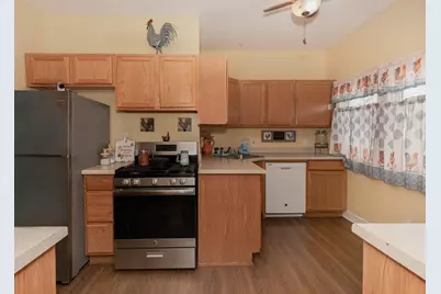 2330 38th Street, Rock Island, IL 61201 - Photo 6