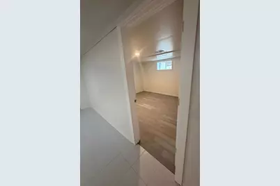 499 Longcommon Road, Riverside, IL 60546 - Photo 24