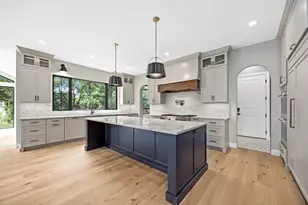 67 Bluff Ave, La Grange, IL 60525 - Photo 4