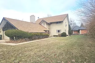 863 N Northwest Hwy, Park Ridge, IL 60068 - Photo 2