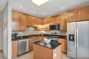 171 Shaftesbury St, Carol Stream, IL 60188 - Photo 10