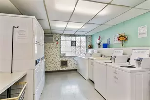 300 Circle Ave, Forest Park, IL 60130 - Photo 20