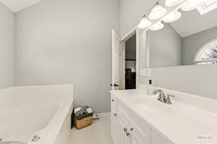 777 Debbie Ln, Sandwich, IL 60548 - Photo 20