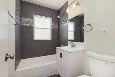 10119 S Yates Boulevard, Chicago, IL 60617 - Photo 10