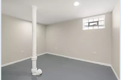 10119 S Yates Boulevard, Chicago, IL 60617 - Photo 16