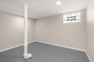 10119 S Yates Blvd, Chicago, IL 60617 - Photo 16