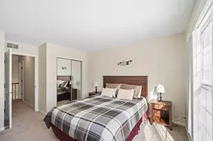 883 Sparta Ct, Vernon Hills, IL 60061 - Photo 16