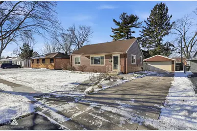 10816 Princess Avenue, Chicago Ridge, IL 60415 - Photo 2