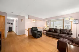 925 Haish Blvd, Dekalb, IL 60115 - Photo 6