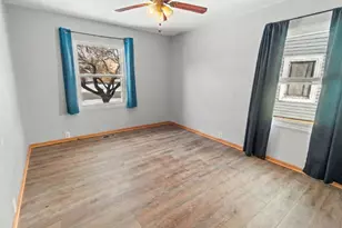 525 Glen Ave, Romeoville, IL 60446 - Photo 10