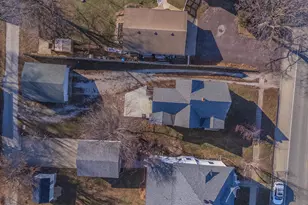 154 W Main St, El Paso, IL 61738 - Photo 26