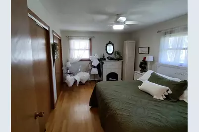 1221 Warren Avenue, Belvidere, IL 61008 - Photo 32