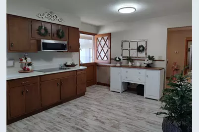 1221 Warren Avenue, Belvidere, IL 61008 - Photo 26