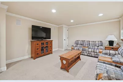 660 Avon Court, Elburn, IL 60119 - Photo 48