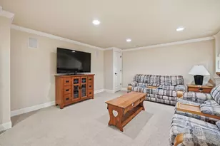 660 Avon Ct, Elburn, IL 60119 - Photo 48