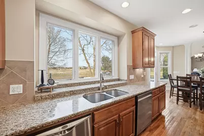 660 Avon Court, Elburn, IL 60119 - Photo 8