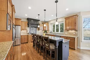 660 Avon Ct, Elburn, IL 60119 - Photo 6